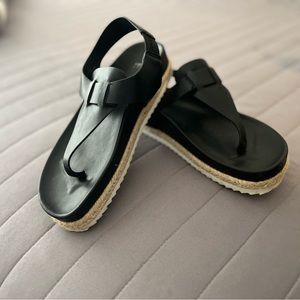 Women sandals